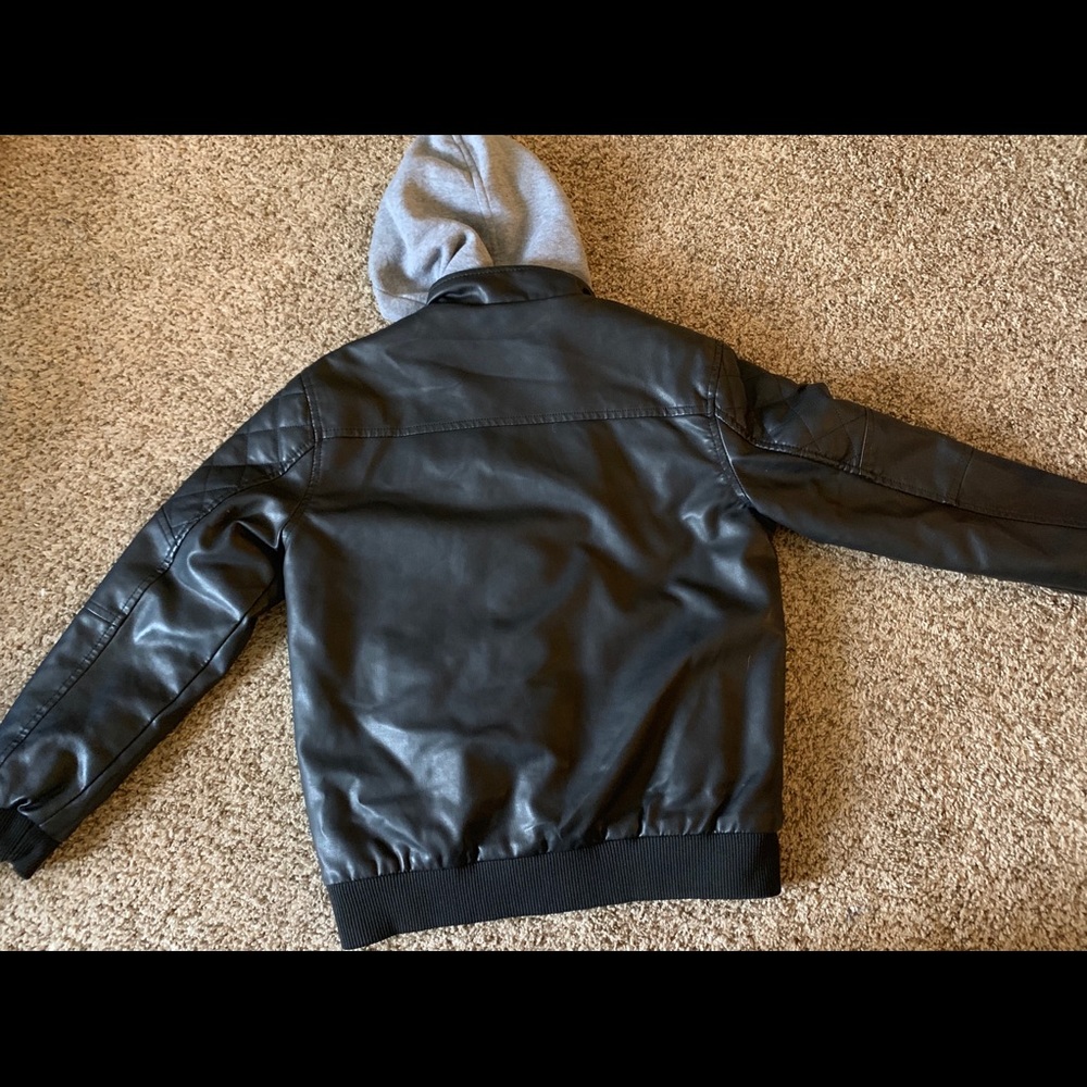Boys Black Jacket with hood - Picture 4 of 5